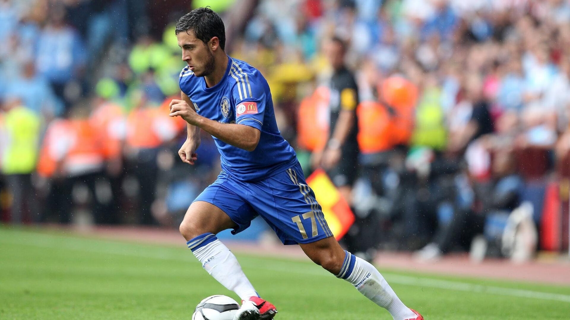 18岁波黑天才边锋横空出世，曼联加入争夺，波黑有哪些足球明星